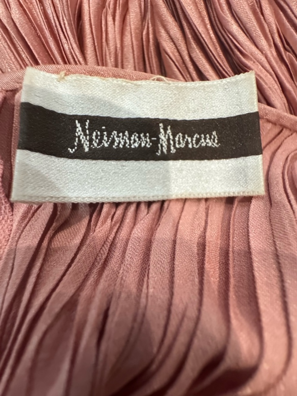 Vintage 1980s Mary McFadden Pleated Goddess Dress - Dusty Rose - Marii Fabric - Picture 6 of 8